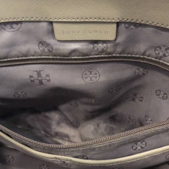 Tory Burch Large York Blucke Tote - Picture 3 of 8